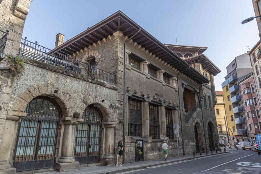 Vizcaya - Bilbao - estación de Atxuri 2.jpg